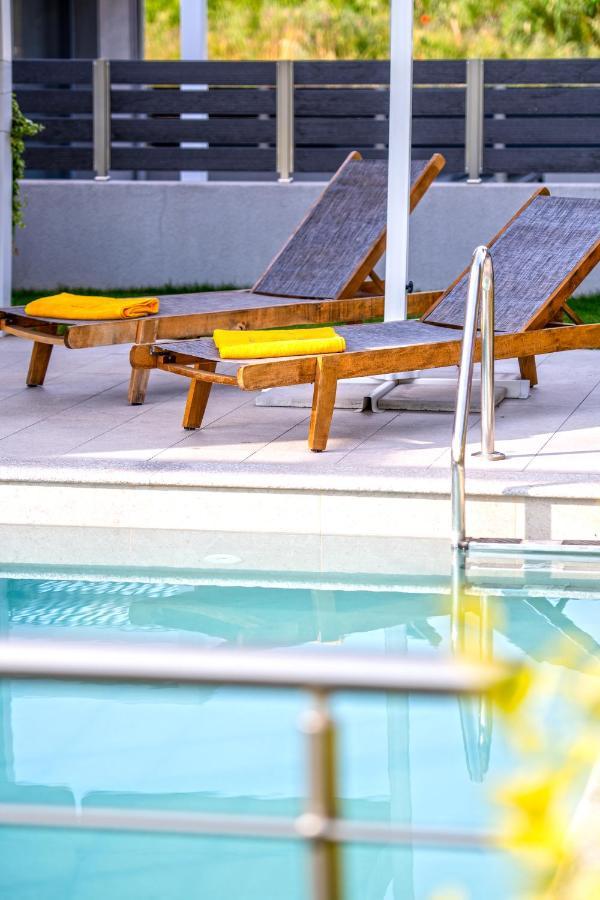 Ag Luxury Villas, Iraklitsa Nea Iraklitsa ภายนอก รูปภาพ